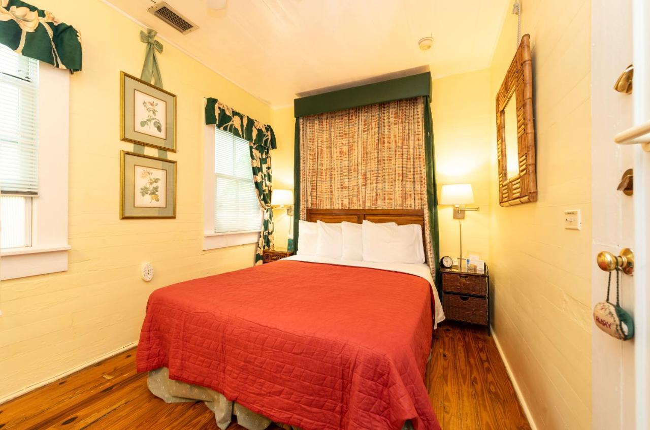 Knowles House B&B - Adult Only Ки-Уэст Экстерьер фото
