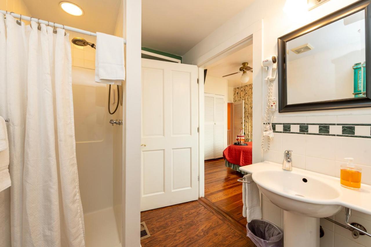 Knowles House B&B - Adult Only Ки-Уэст Экстерьер фото