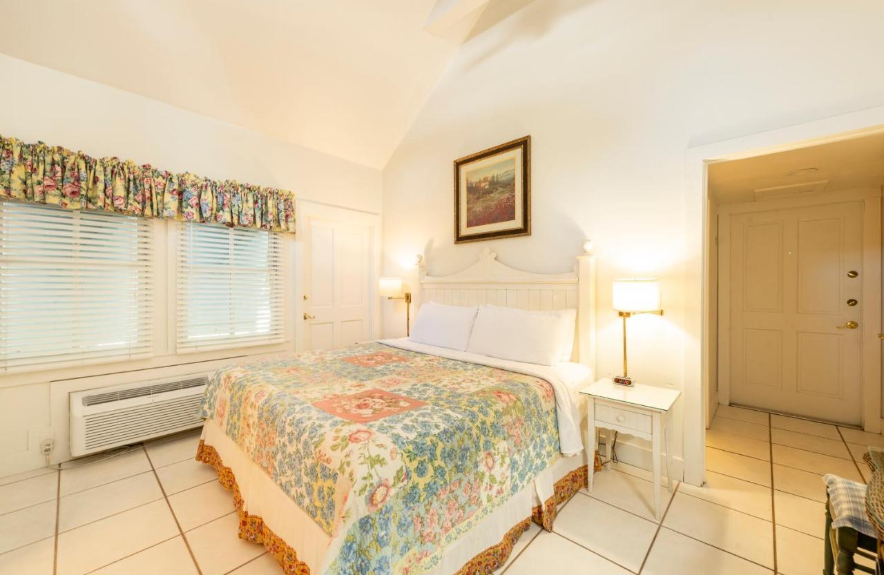 Knowles House B&B - Adult Only Ки-Уэст Экстерьер фото